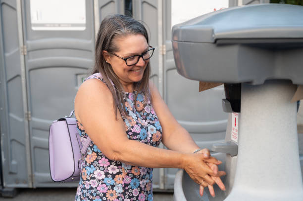 Best Porta potty delivery and setup  in Parlier, CA